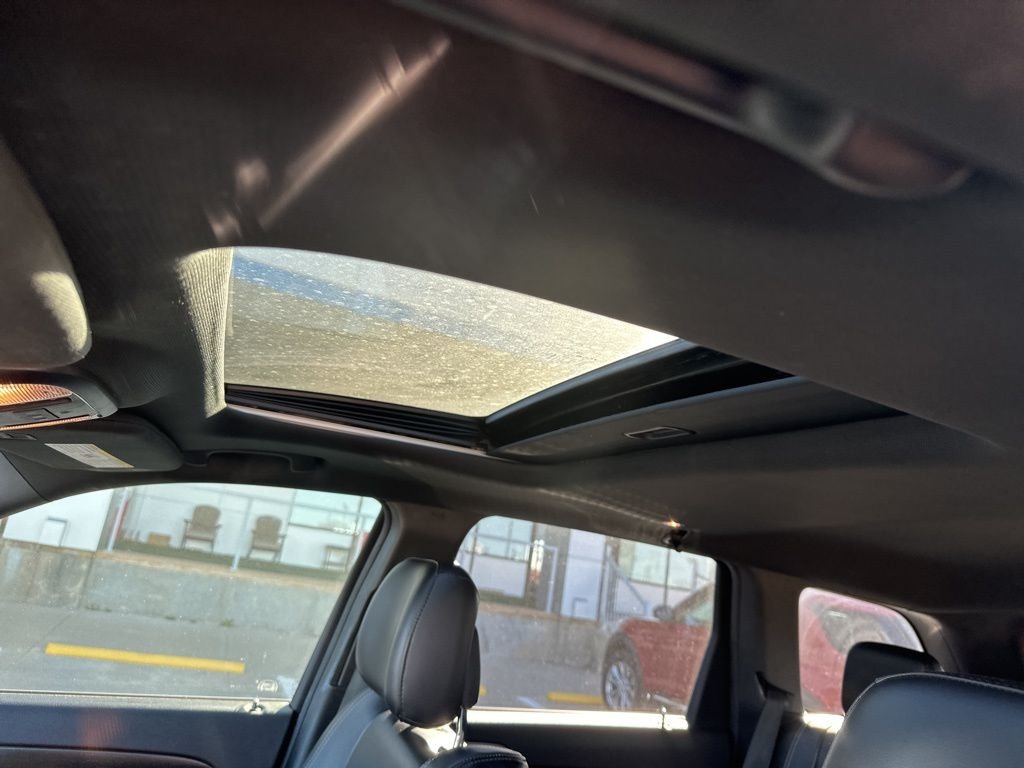 Used 2016 Jeep Grand Cherokee Limited with VIN 1C4RJFBG2GC434804 for sale in Hutchinson, KS