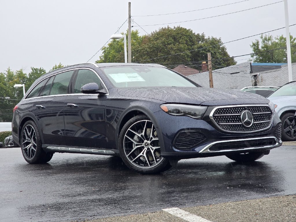 New 2027 Blue Mercedes-Benz E 450 image 2