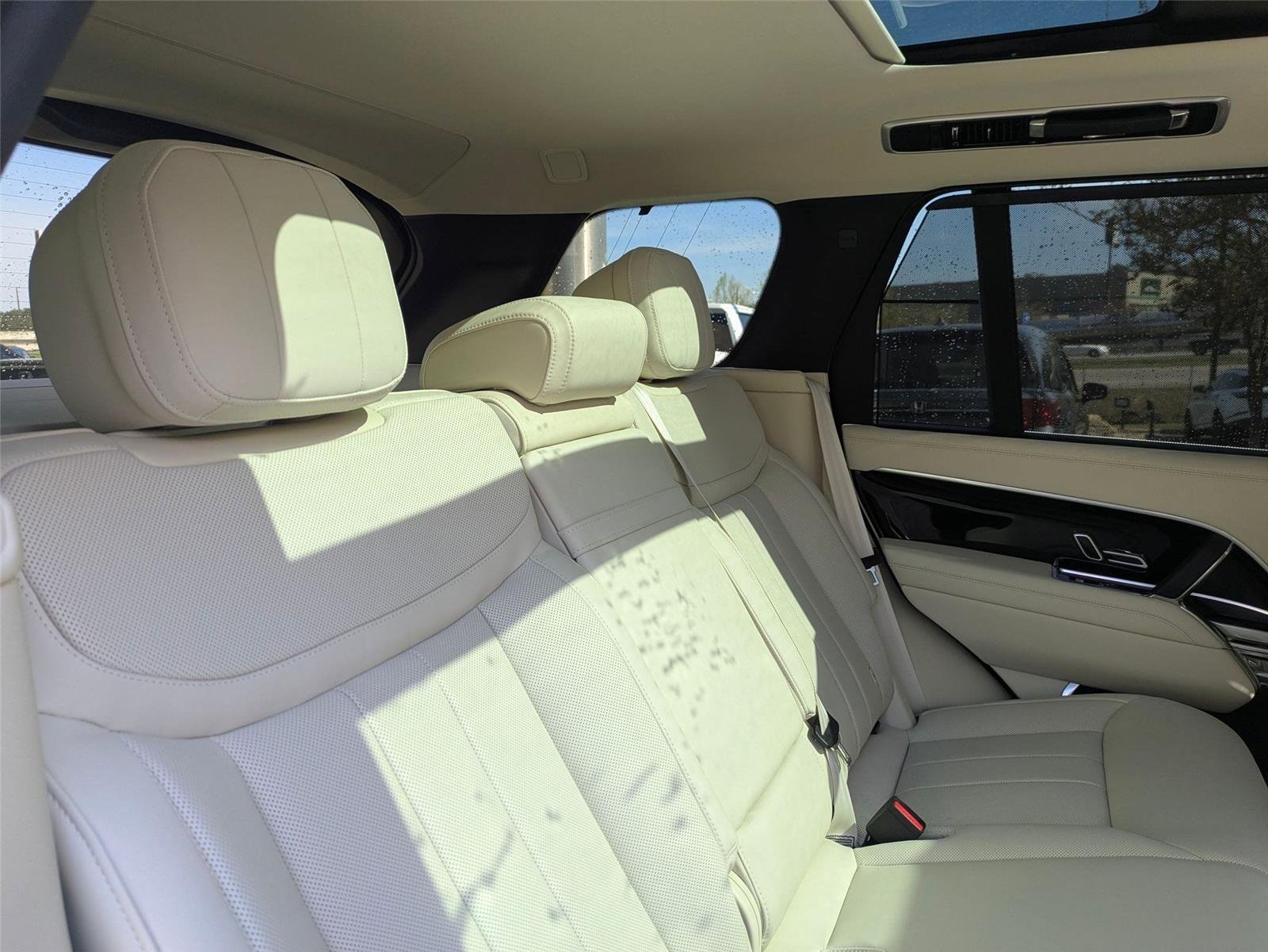 2026 Land Rover Range Rover SE - Photo 31