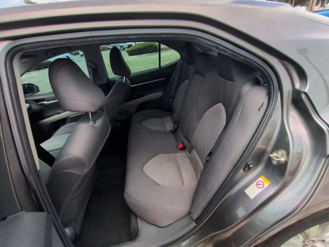 Certified Used 2019 2019 TOYOTA CAMRY LE Toyota LE image 6