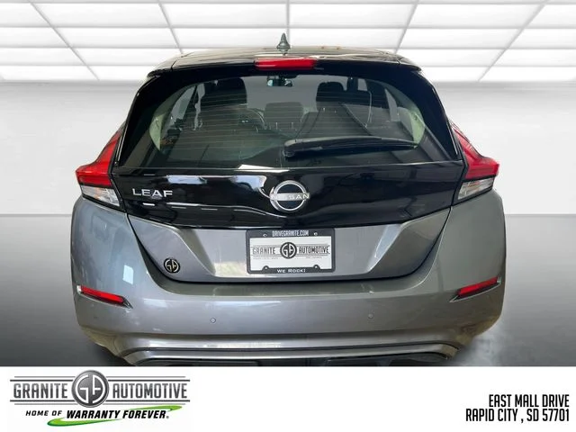 Used 2025 Gray Nissan S image 4