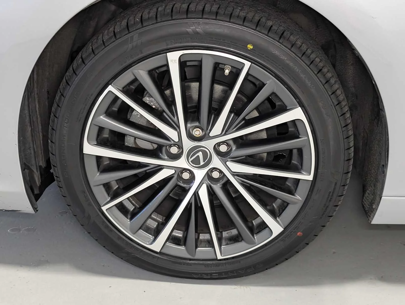 Used 2023 Iridium Lexus  image 3