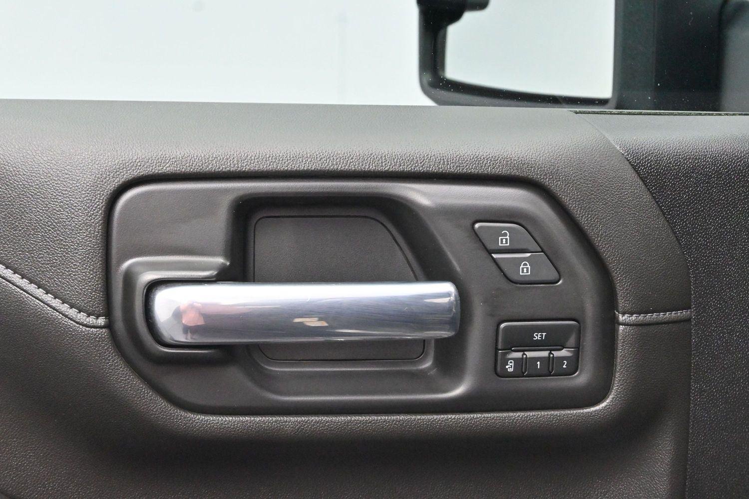 Used 2022 Hunter Metallic GMC Denali image 12