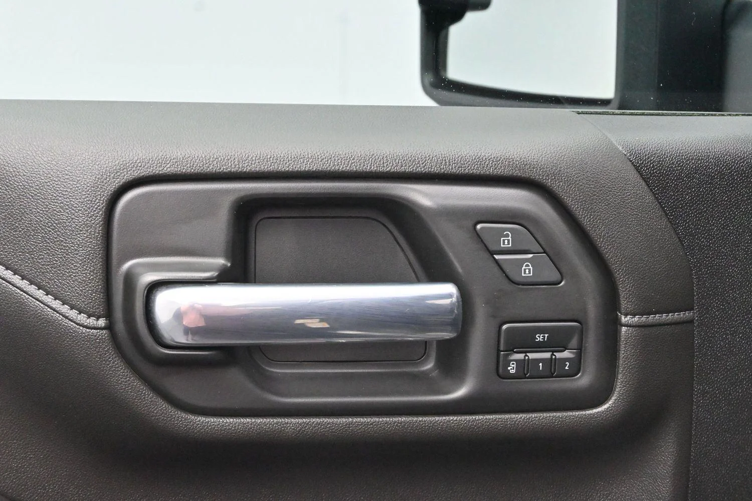 Used 2022 Hunter Metallic GMC Denali image 12