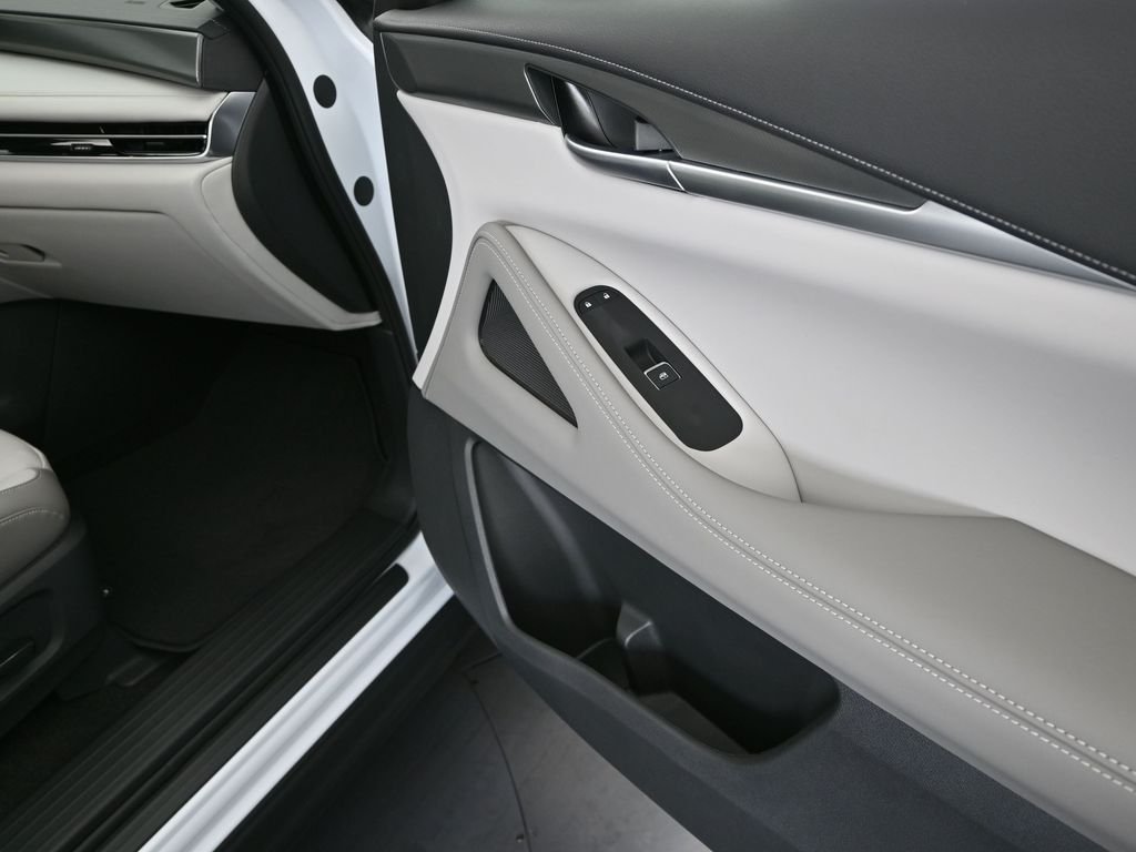 Certified Used 2026 White INFINITI PURE image 24