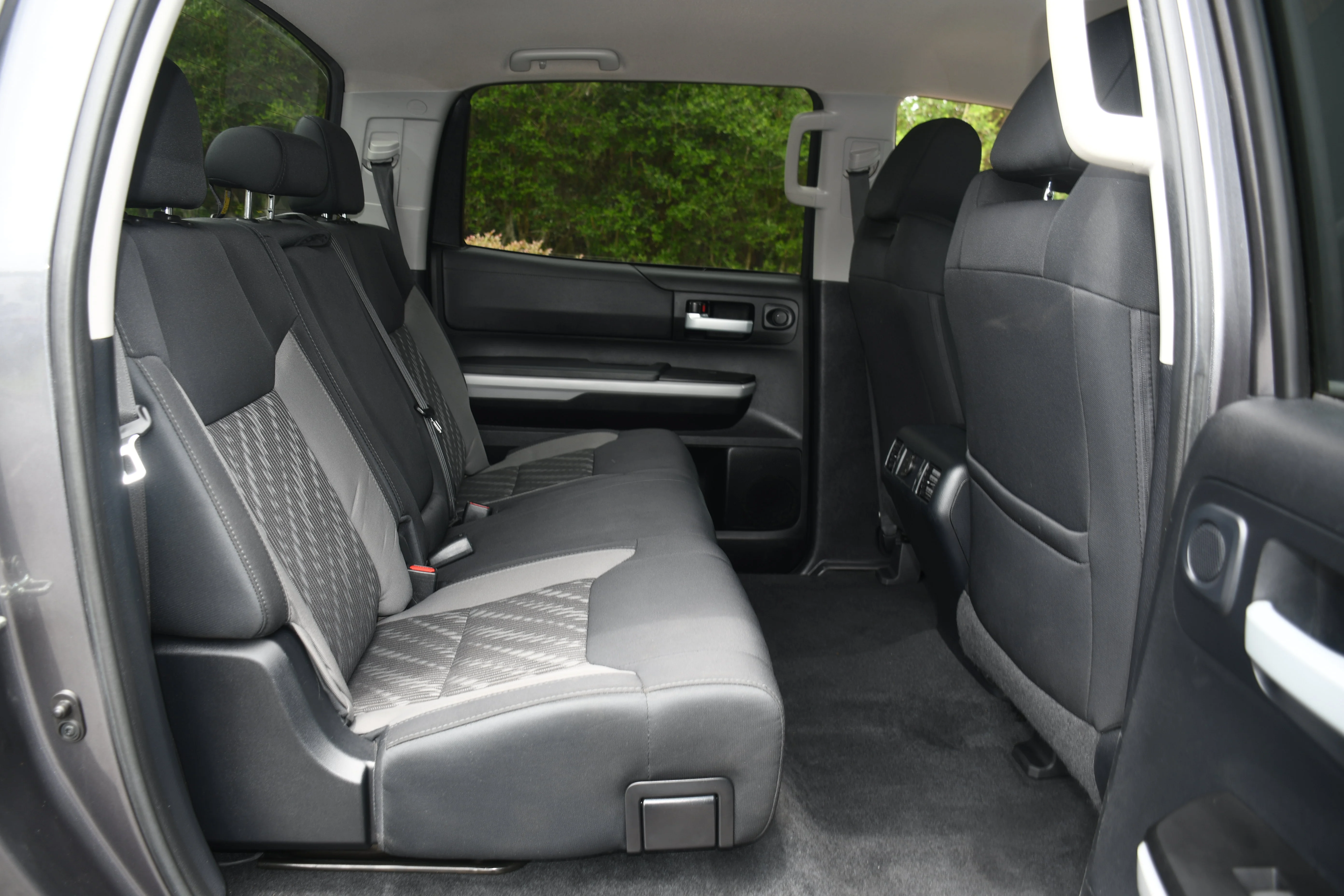 Used 2019 Gray Toyota SR5 image 17