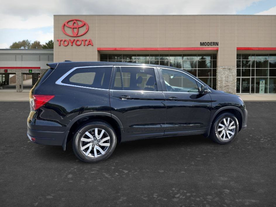 Used 2019 Crystal Black Pearl Honda EX-L image 6