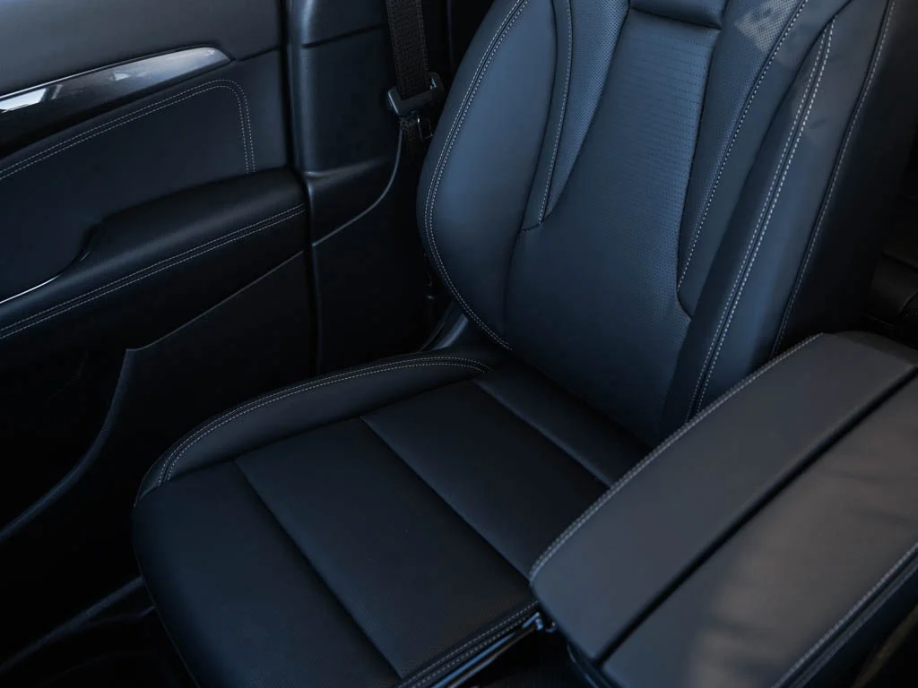 New 2026 Ebony Twilight Metallic Buick Preferred image 26