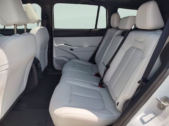 New 2026 Bright White Clear-Coat Exterior Paint Jeep Limited image 28