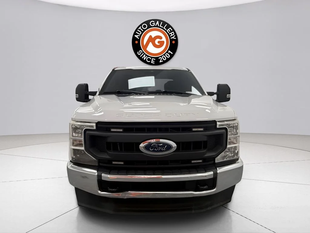 Used 2020 White Ford XL image 8