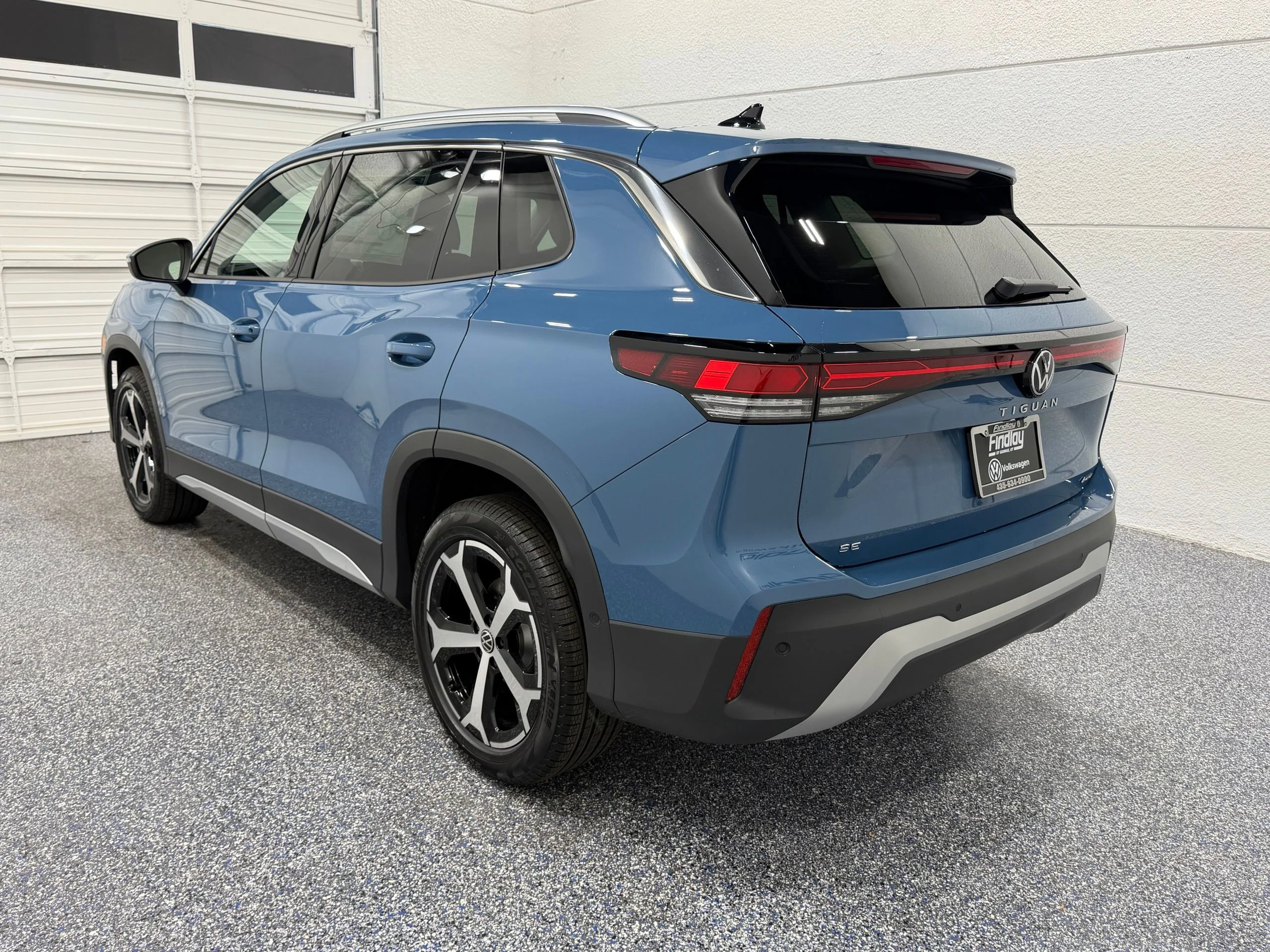 New 2026 Blue Volkswagen SE image 4