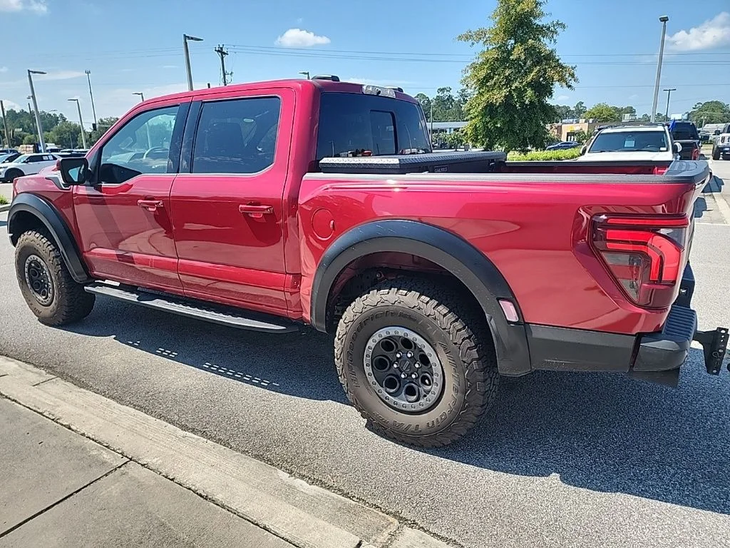 Used 2025 Red Ford Raptor image 4