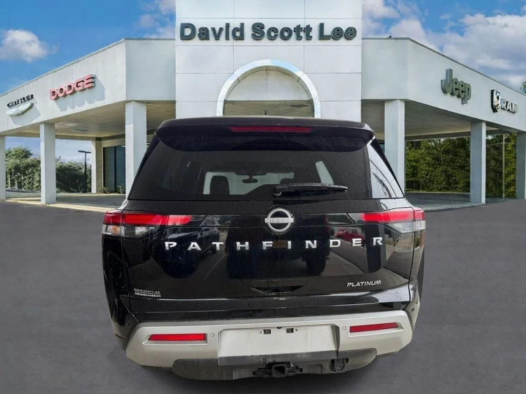 Used 2025 Black Nissan Platinum image 5