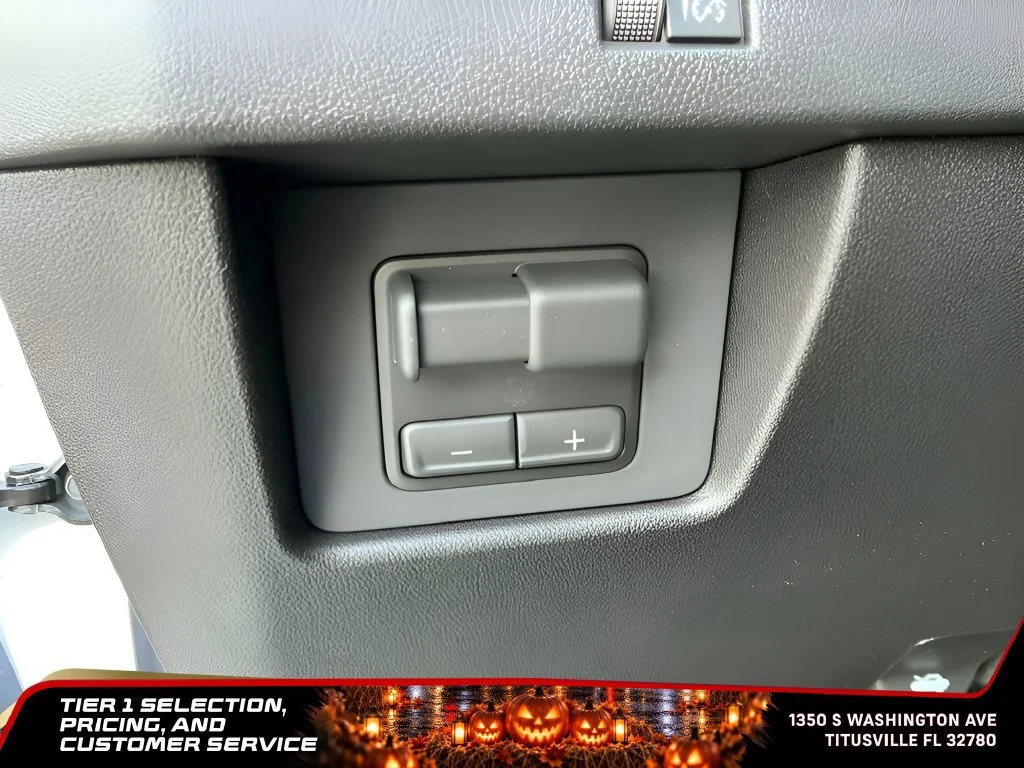 New 2026 Summit White GMC Elevation image 27