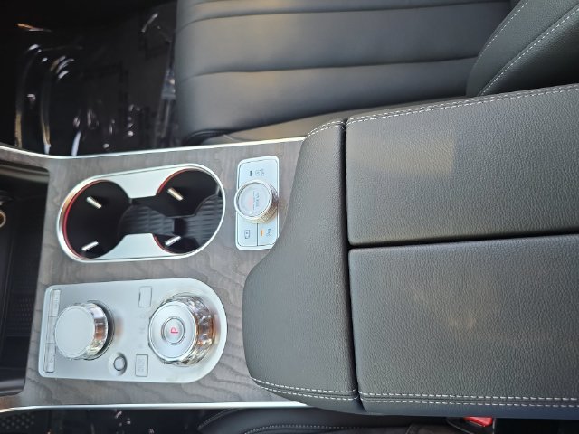 Used 2026 Black Genesis 2.5T Select image 21