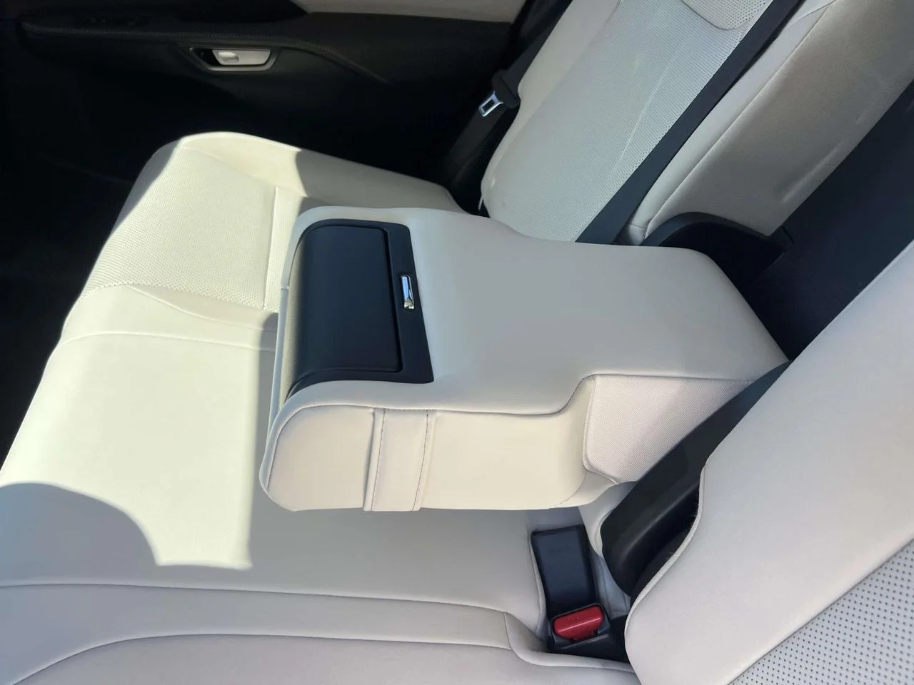 Used 2023 Nebula Gray Pearl Lexus Premium image 23