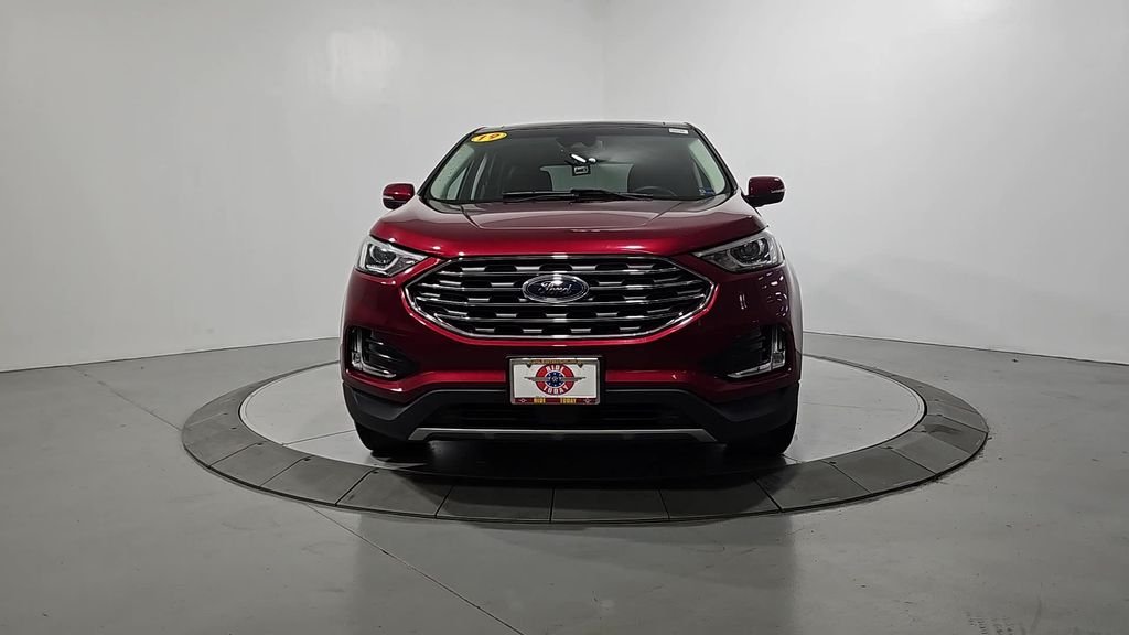 Used 2019 Ruby Red Metallic Ford SEL image 9