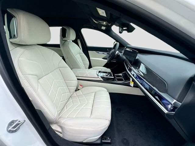 New 2026 White BMW 740i xDrive image 21