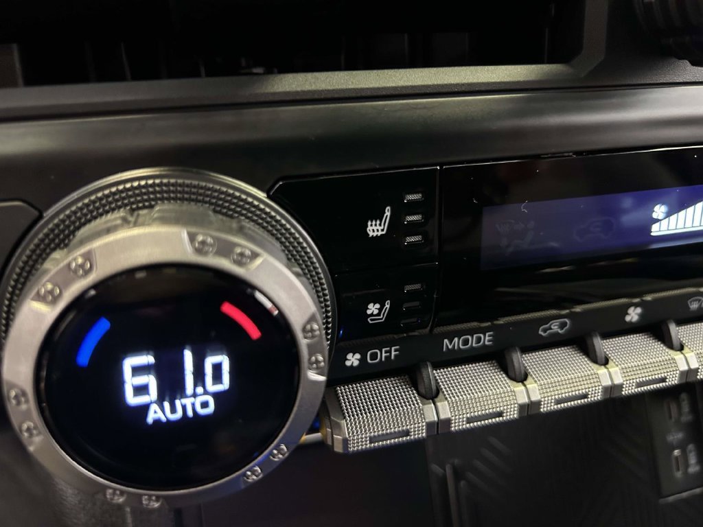 Used 2026  Toyota Limited image 25