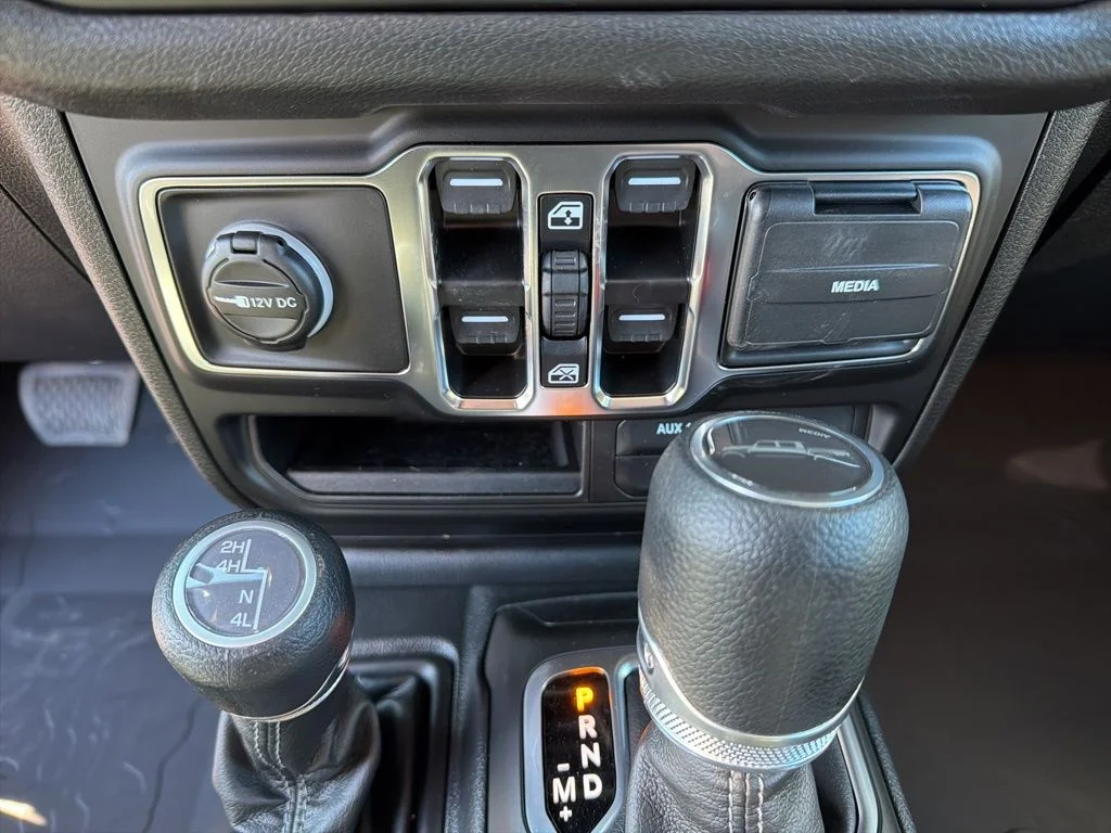 New 2026 Reign Exterior Paint Jeep Sport S image 34