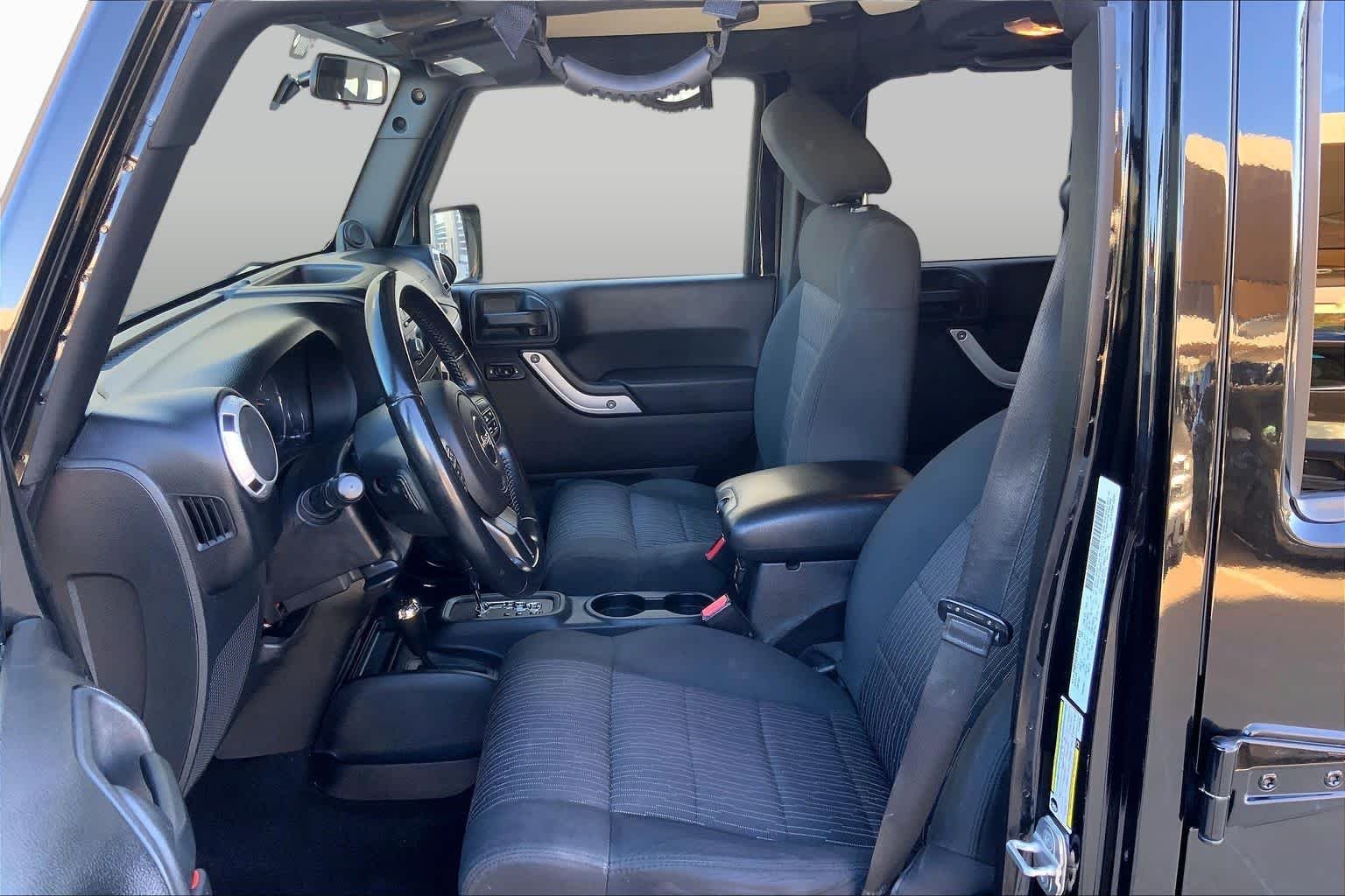 Used 2012 Black Jeep Sahara image 7