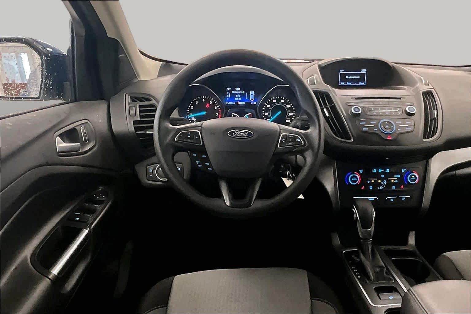Used 2018 Lightning Blue Metallic Ford SE image 5