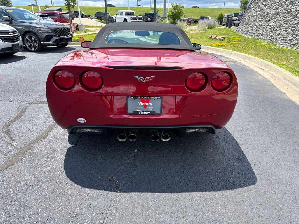 Used 2008 Red Chevrolet Base image 6