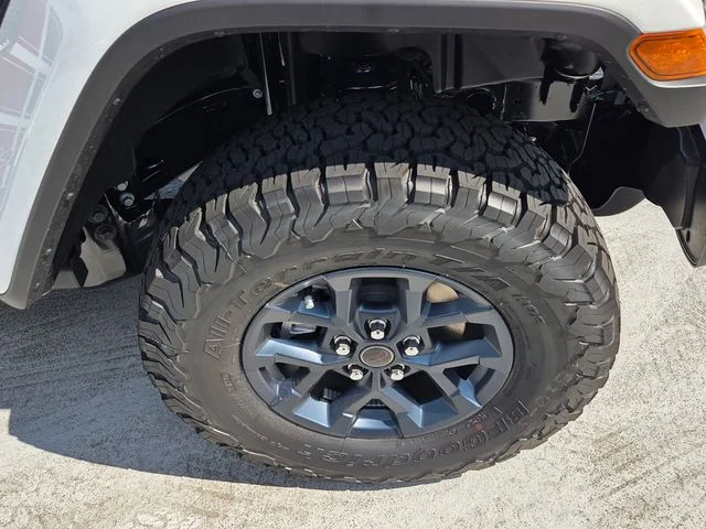 New 2026 Bright White Clearcoat Jeep Willys image 11