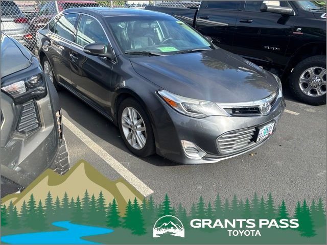 2015 Toyota Avalon XLE Premium's photo