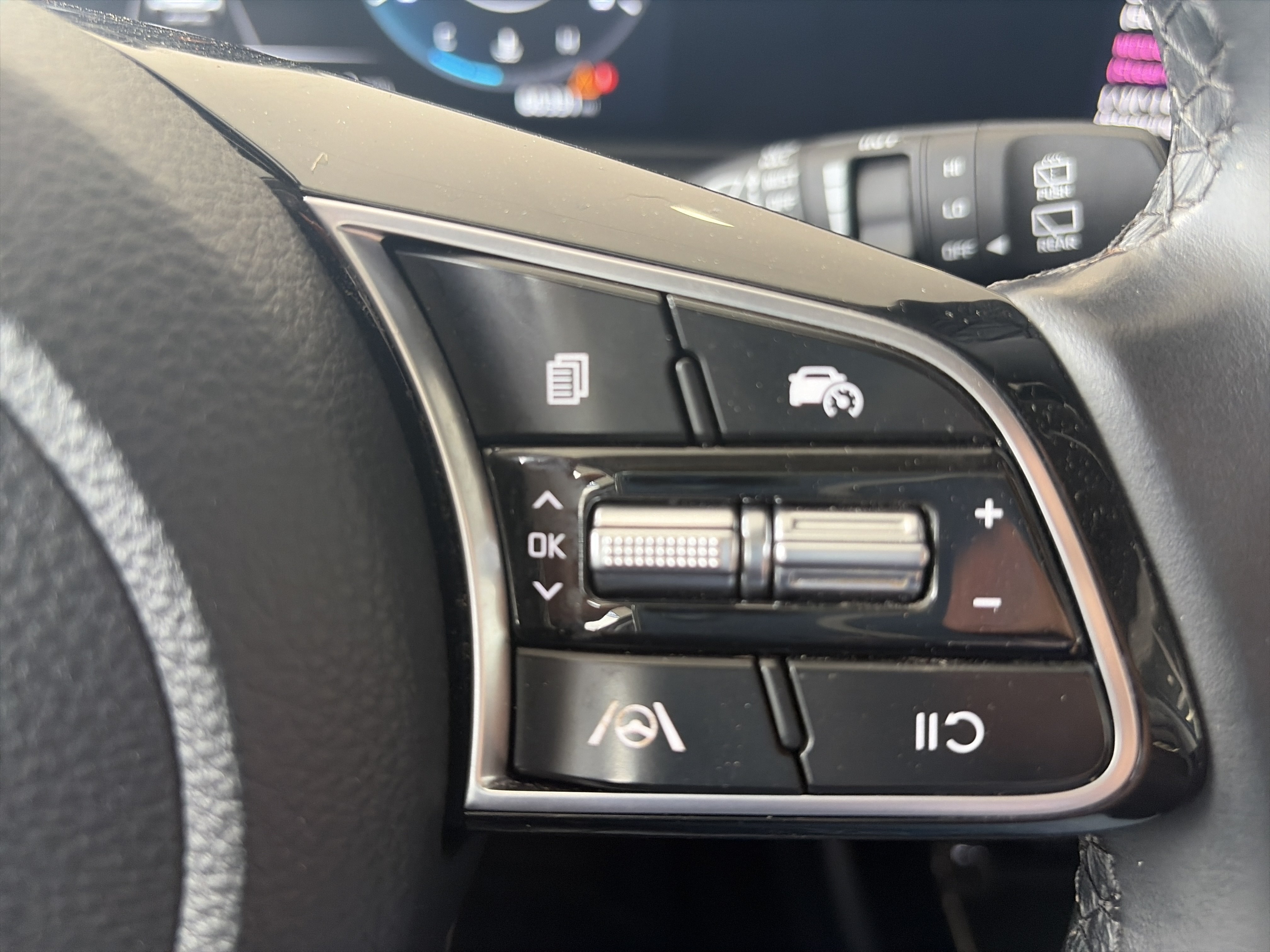 Used 2024 Gray Kia EX image 8