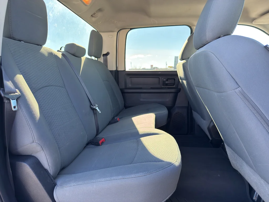 Used 2015 Bright White Clearcoat Ram Tradesman image 15