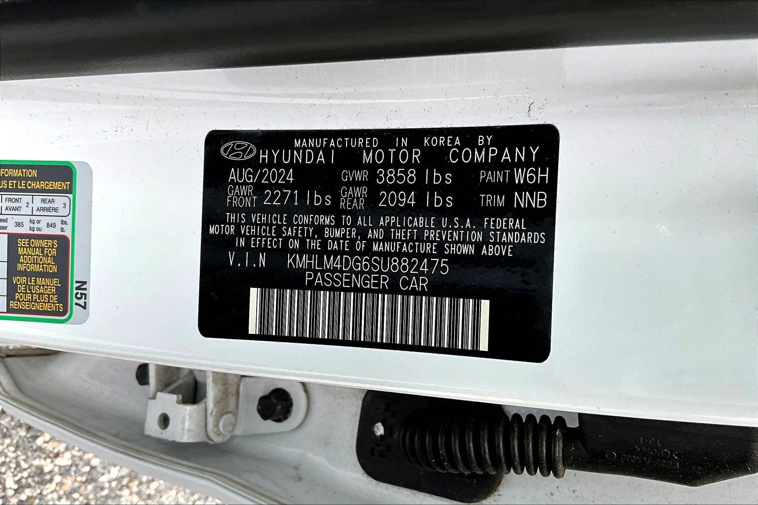 Used 2025 White Hyundai SEL Sport image 17