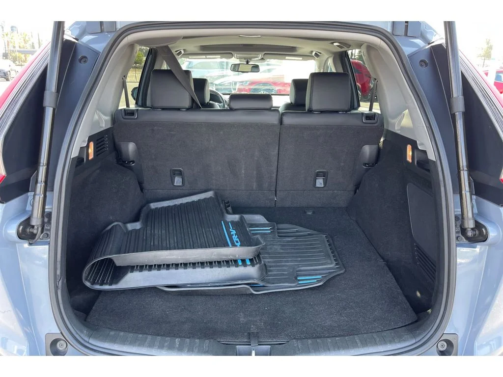 Used 2021 Sonic Gray Pearl Honda Touring image 17