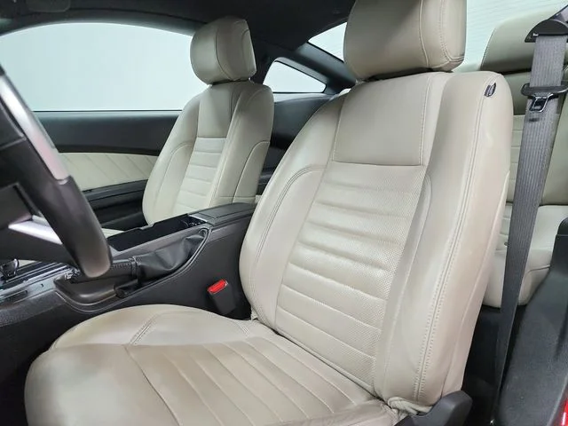 Used 2014 Red Ford GT Premium image 10