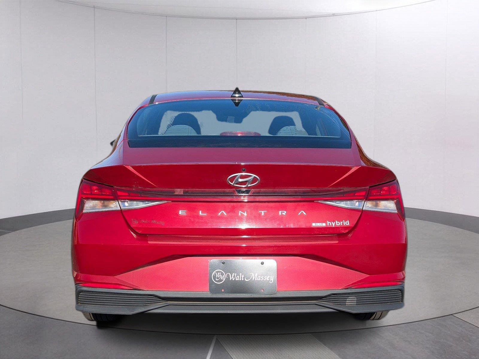 Used 2022 Scarlet Red Pearl Hyundai Blue image 6