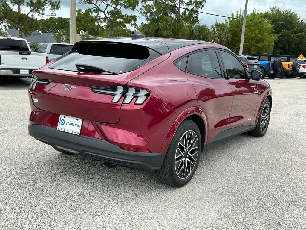 Used 2025 Red Ford Premium image 11