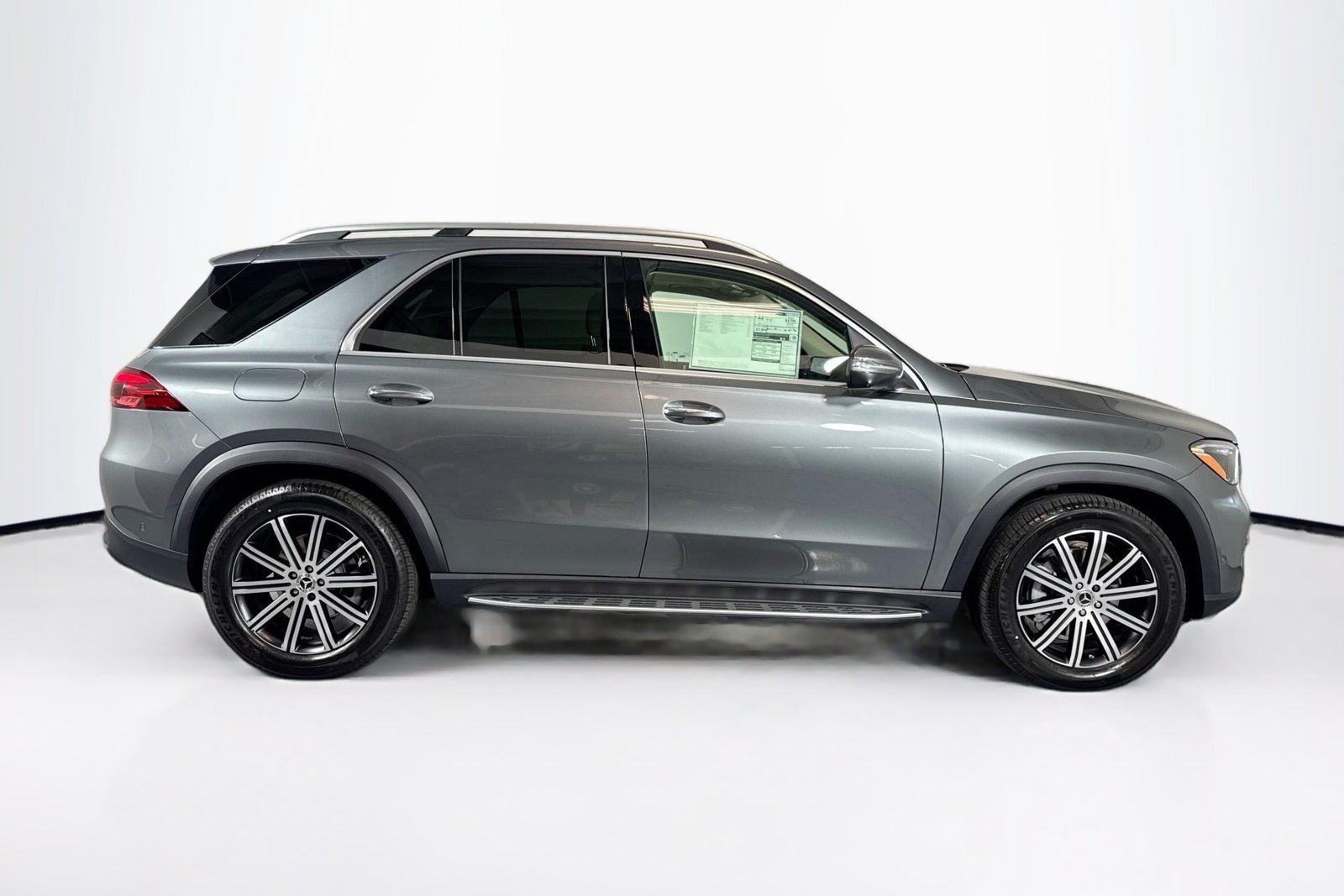 New 2026 Selenite Grey Metallic Mercedes-Benz GLE 350 image 4
