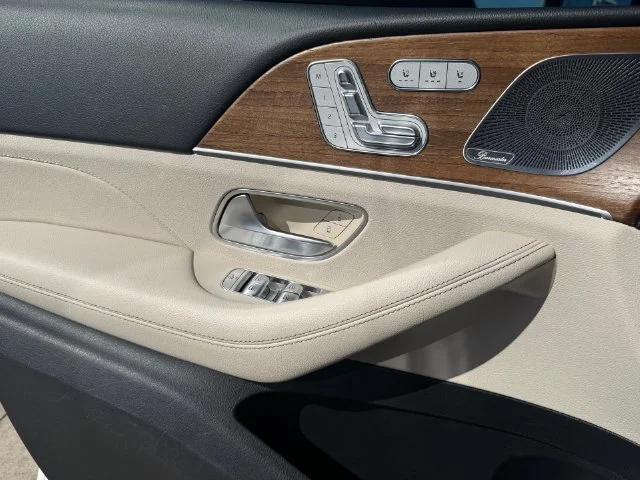 Used 2022 Polar White Mercedes-Benz GLE 350 image 20