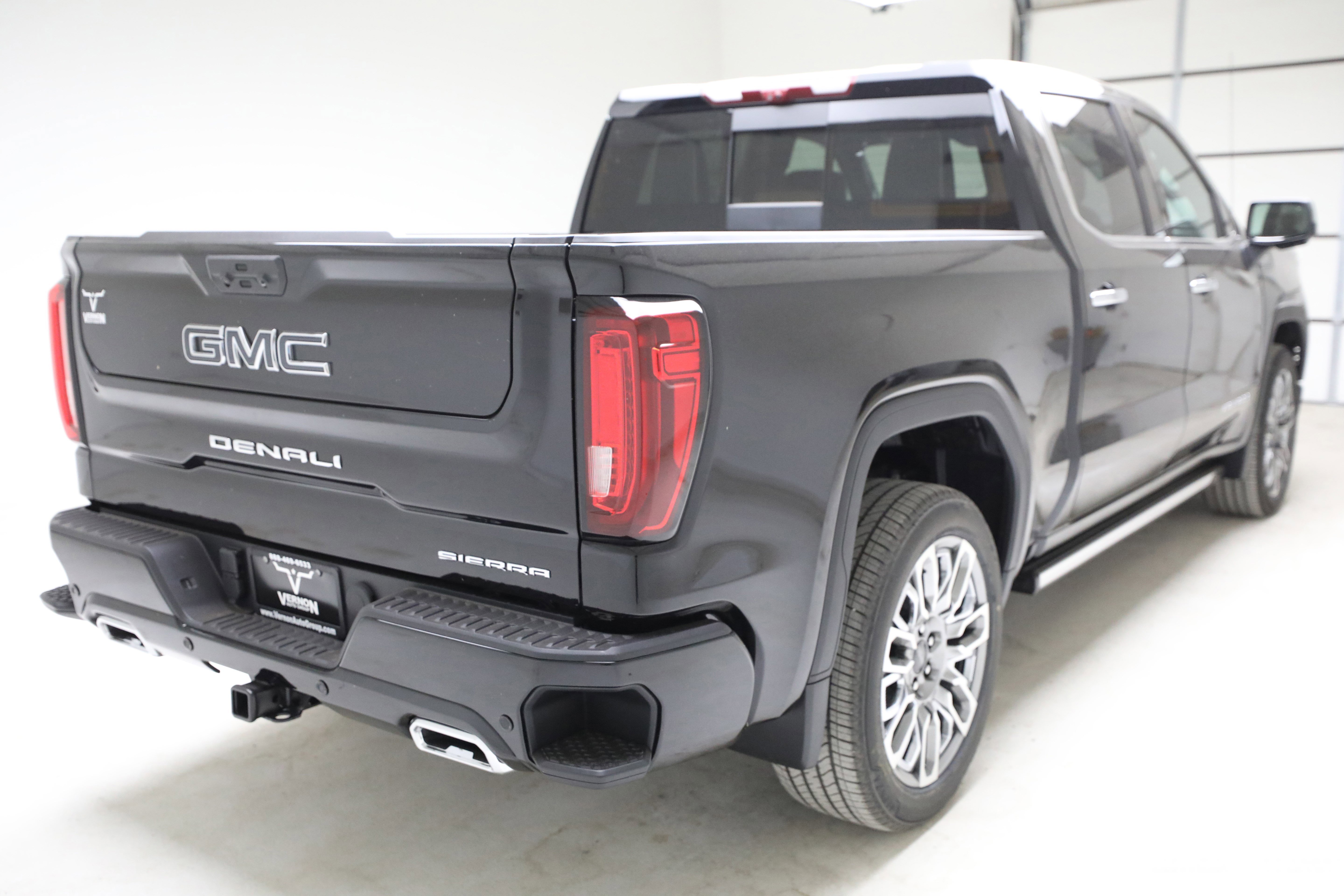 New 2026 Onyx Black GMC N image 5