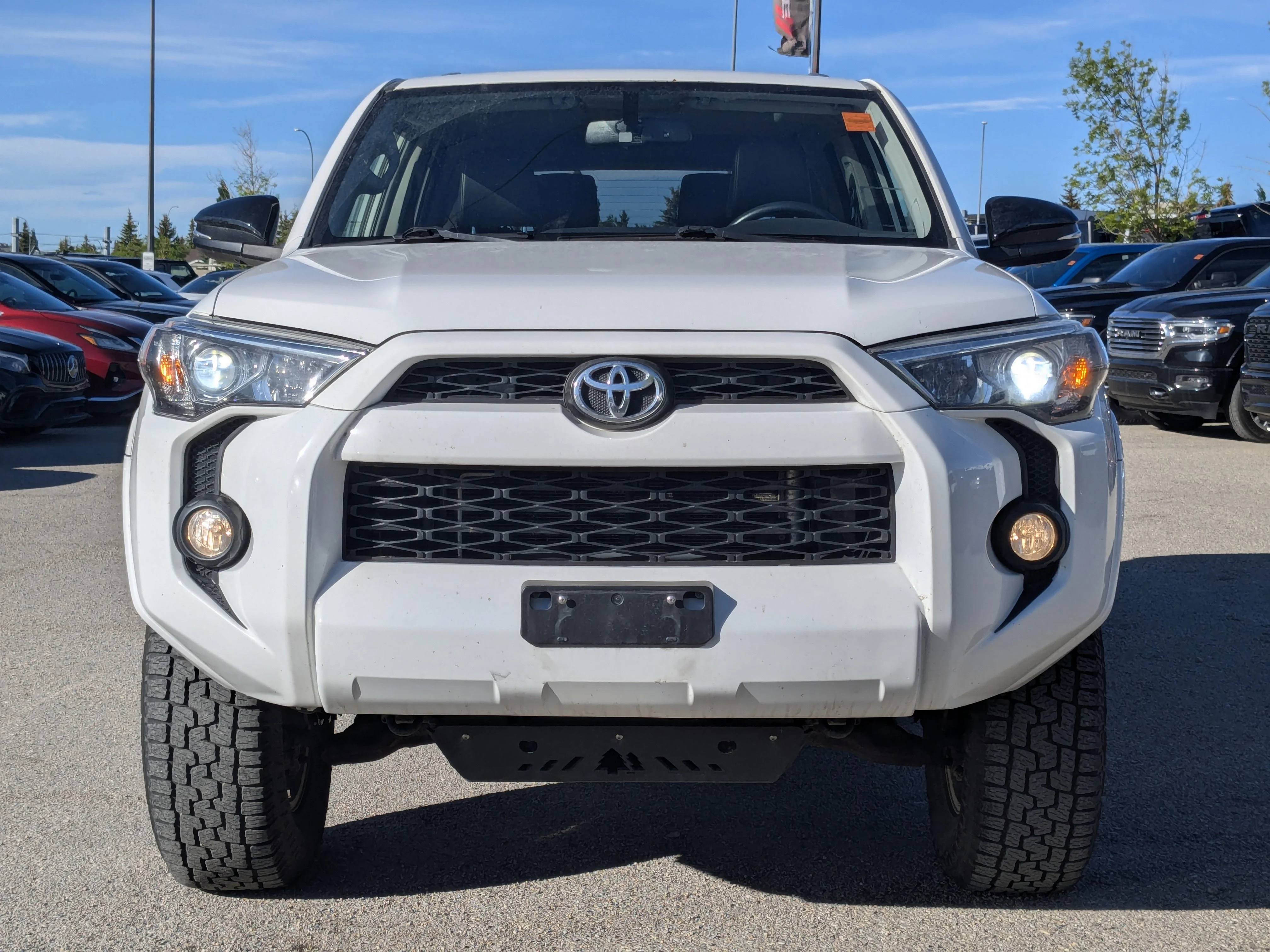 Used 2018 White Toyota 4DR SUV 4WDSR5 - Sunroof - Leather - Heated Seats & More image 2