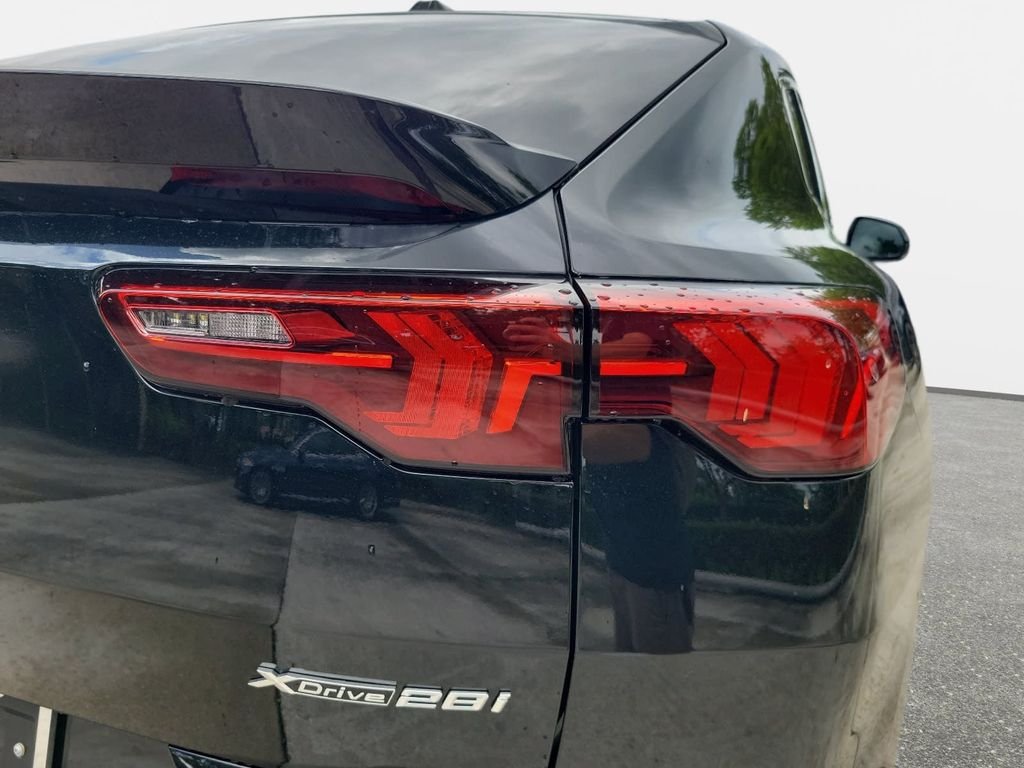 New 2026 Black Sapphire Metallic BMW xDrive28i image 20