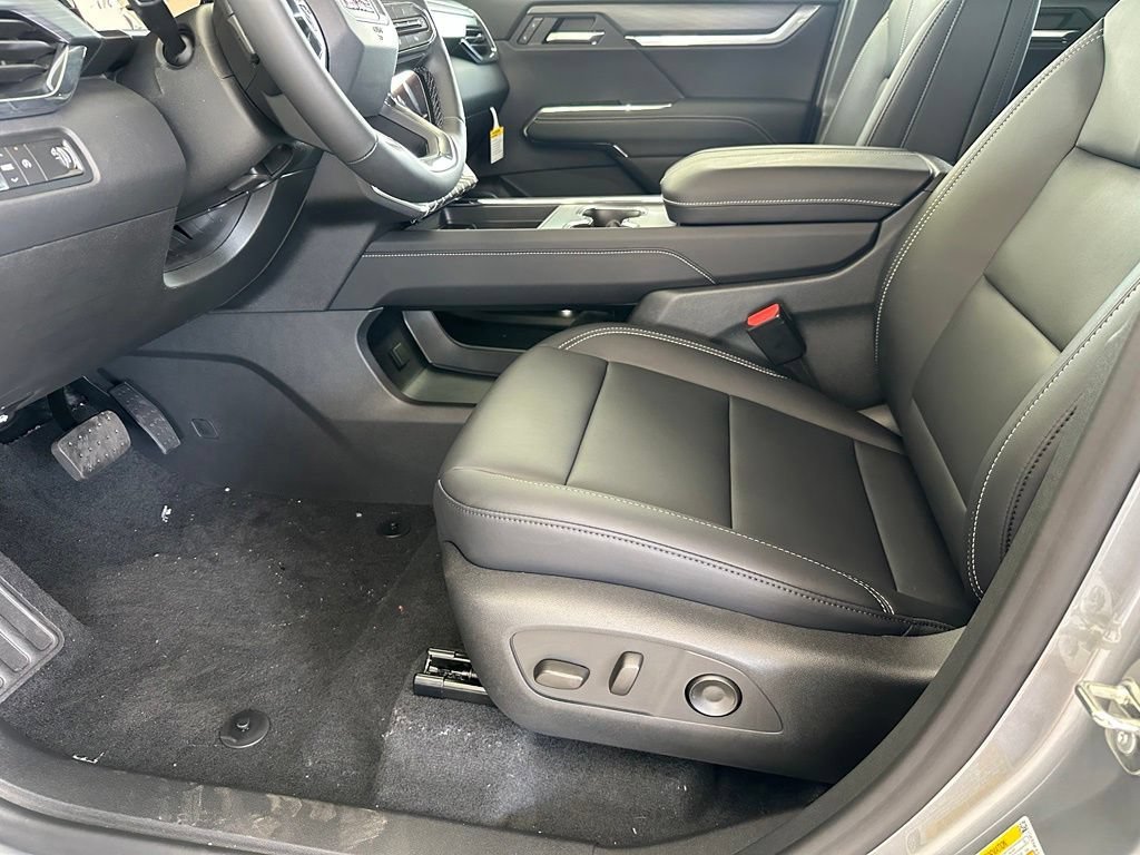 2026 GMC Acadia Elevation - Photo 14