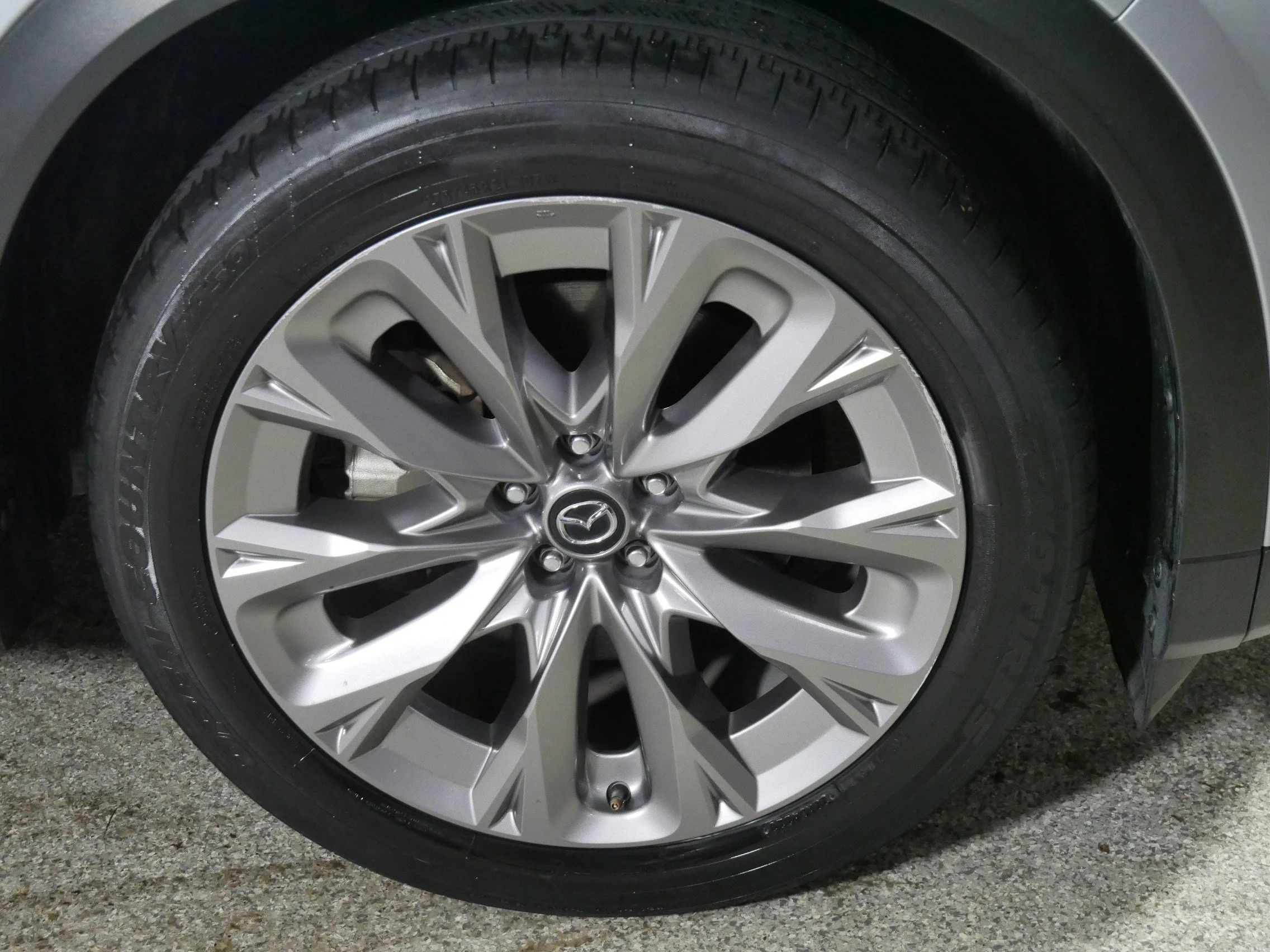Used 2024 Sonic Silver Mazda 3.3 Turbo Premium image 15