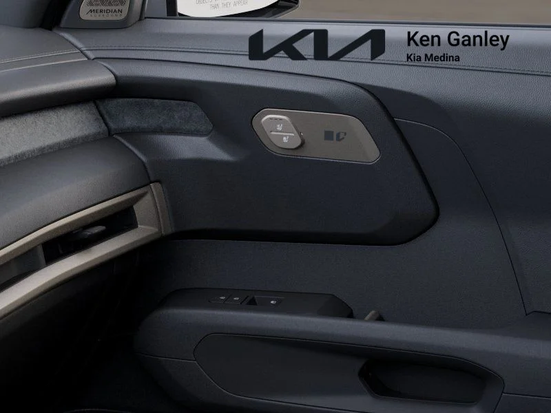 New 2027 Glacial White Pearl Kia SX image 25