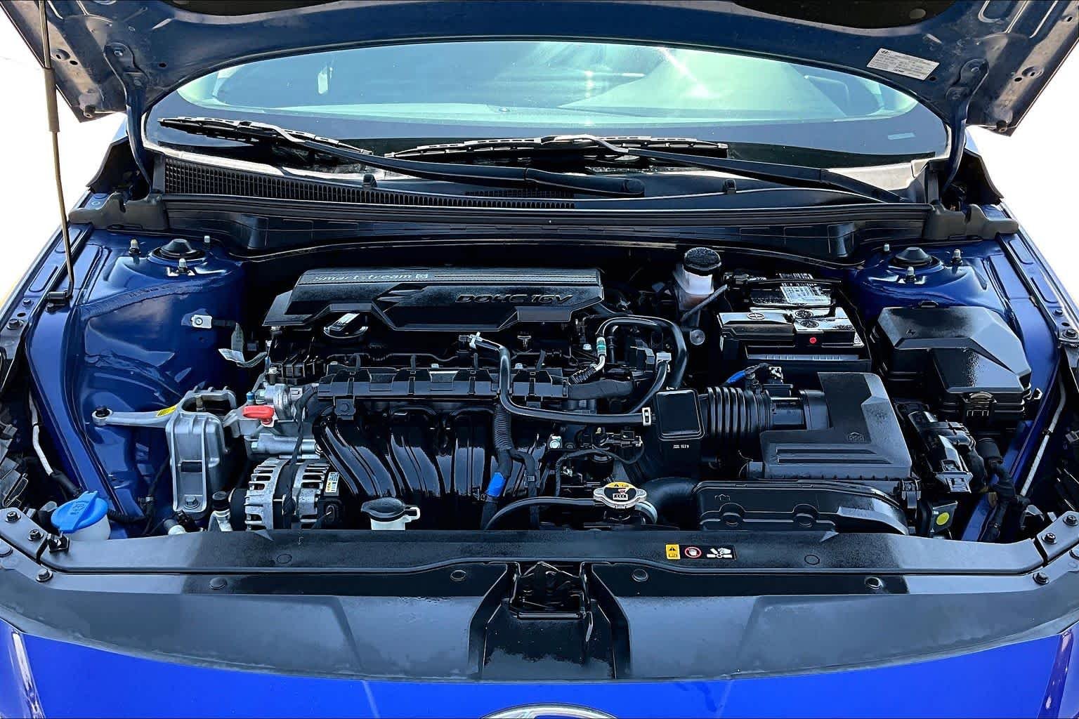 Used 2021 Intense Blue Hyundai SE image 32