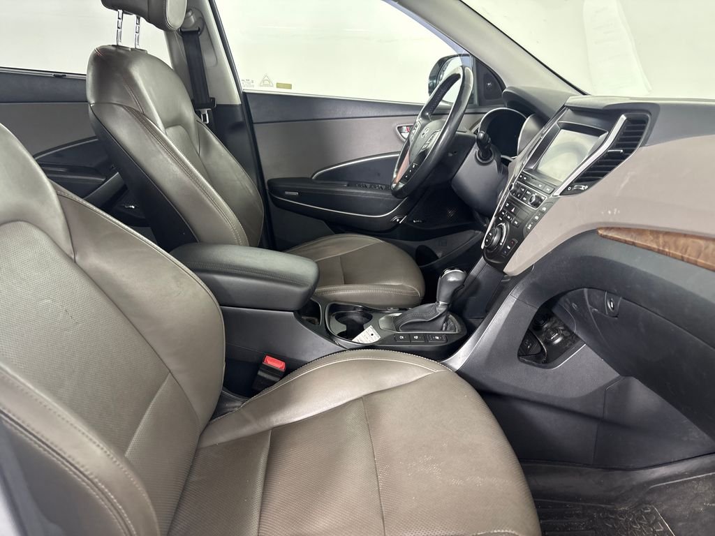 Used 2019 White Hyundai Limited image 7
