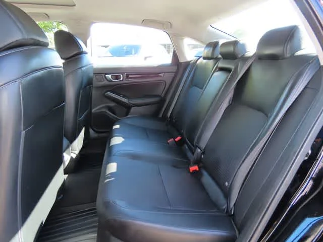 2023 Honda Civic Touring - Photo 13