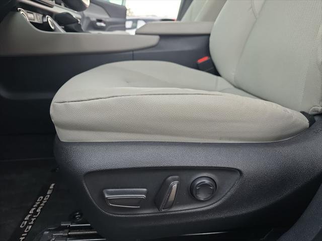 Certified Used 2024 CELESTIAL SILVER Toyota XLE image 31