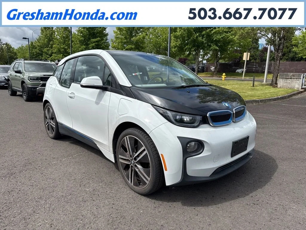 Used 2014 Capparis White w/BMW i Frozen Blue Accent BMW with Range Extender image 1