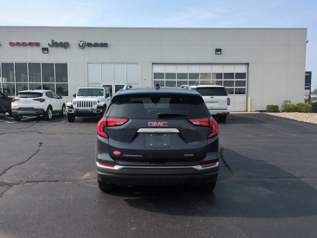 Used 2018 Blue Steel Metallic GMC SLT image 6